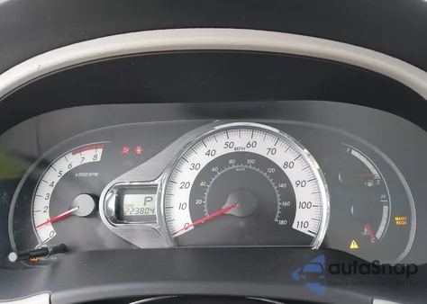 2014 Toyota Sienna Se 8 Passenger z USA, uszkodzony, nr VIN 5TDXK3DC9ES478372